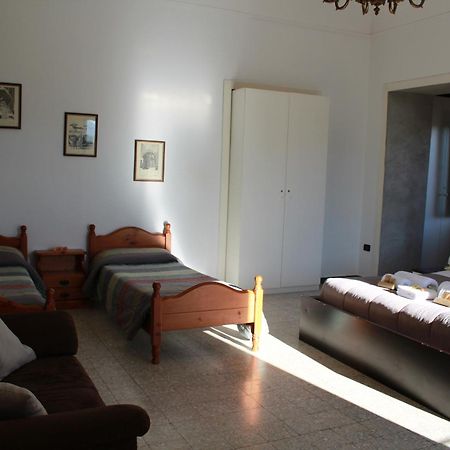 Il Castello Di Atessa Bed and Breakfast Exteriör bild
