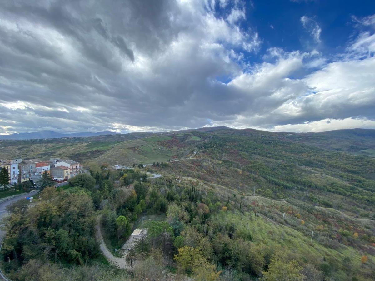 Il Castello Di Atessa Bed and Breakfast Exteriör bild