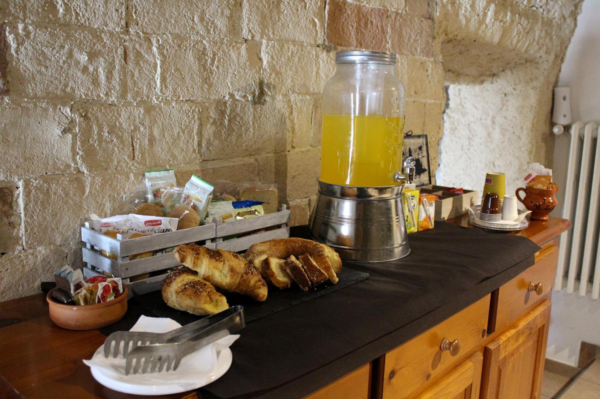 Il Castello Di Atessa Bed and Breakfast Exteriör bild