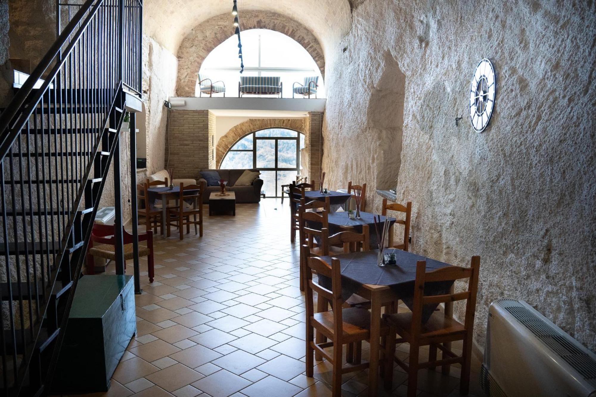 Il Castello Di Atessa Bed and Breakfast Exteriör bild